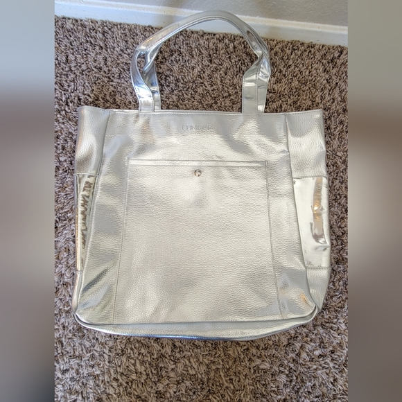 Clinique Tote - Picture 2 of 6